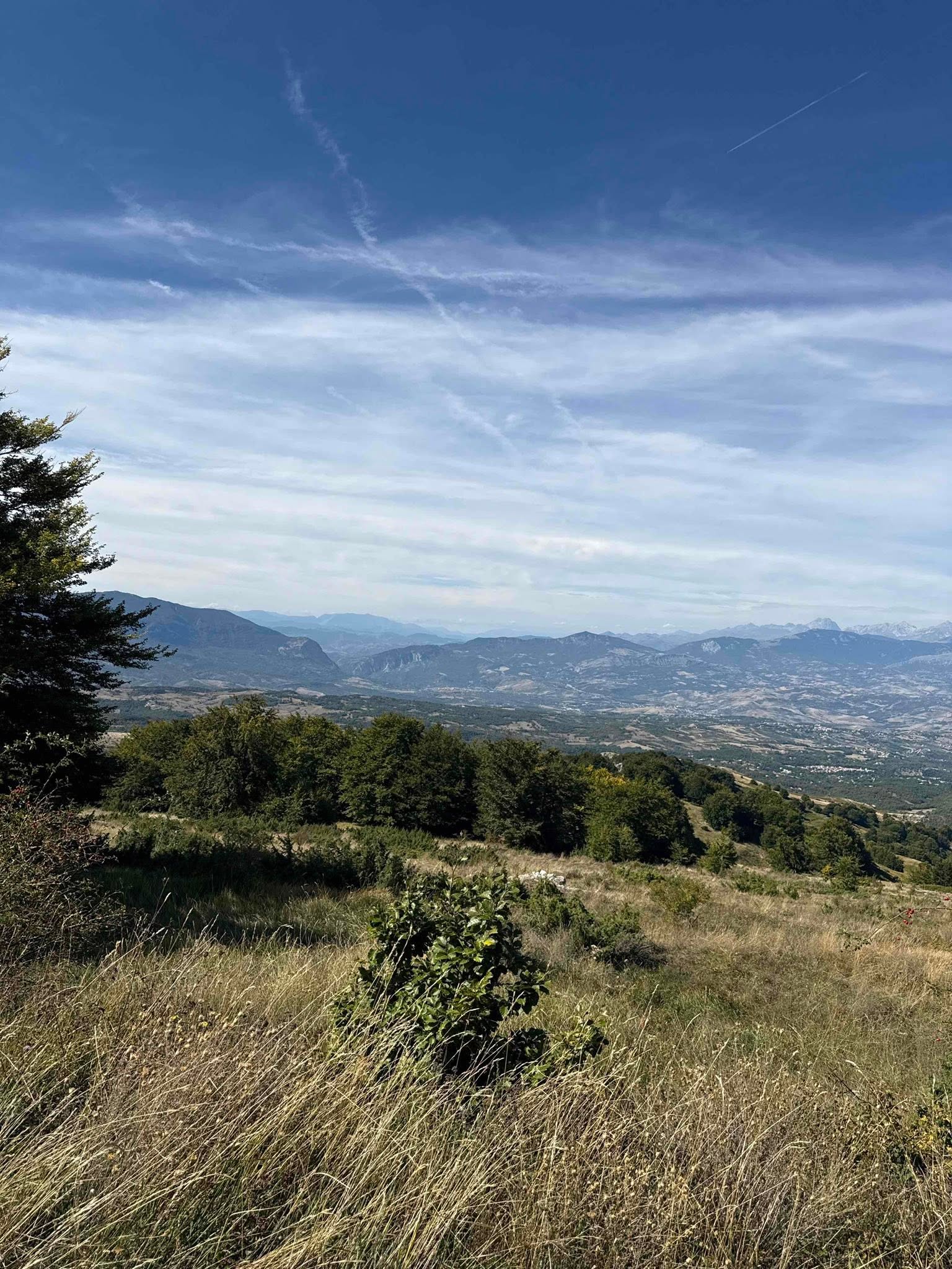 Berglandschaft der Abruzzen auf der ersten Etappe der Italienrundfahrt