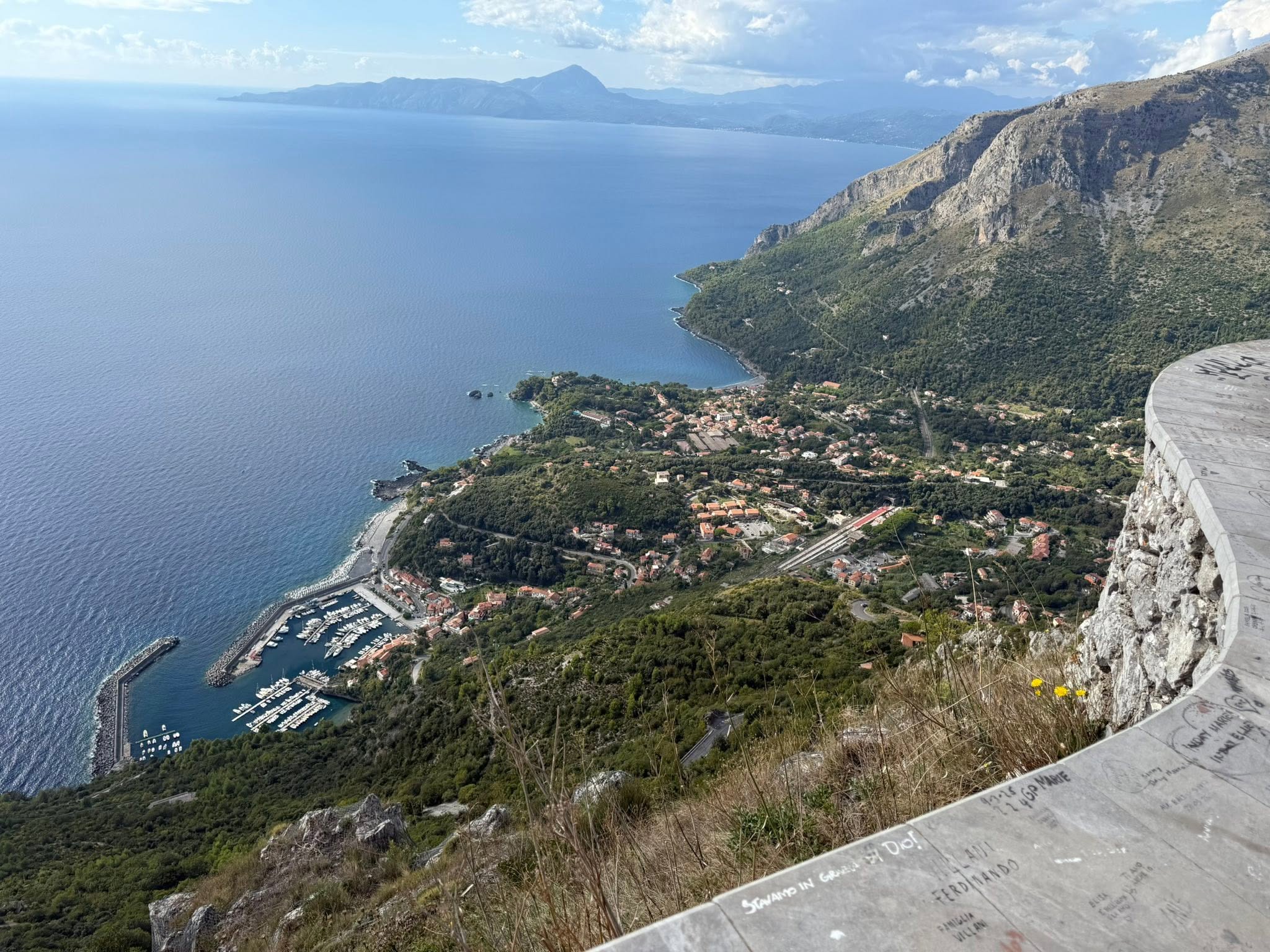 Ausblick vom Monte San Biagio auf Maratea und die Küste