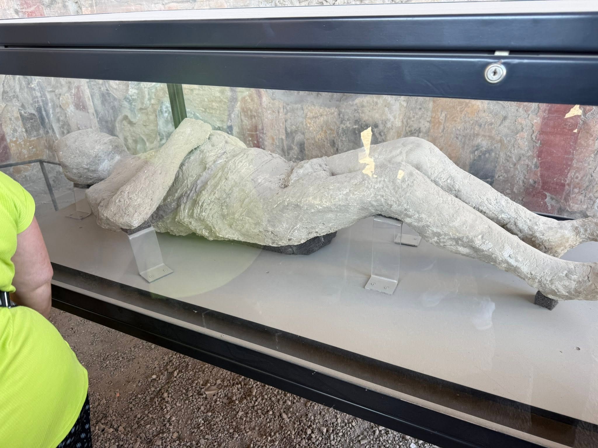 Gipsabdruck eines Opfers der Katastrophe von Pompeji